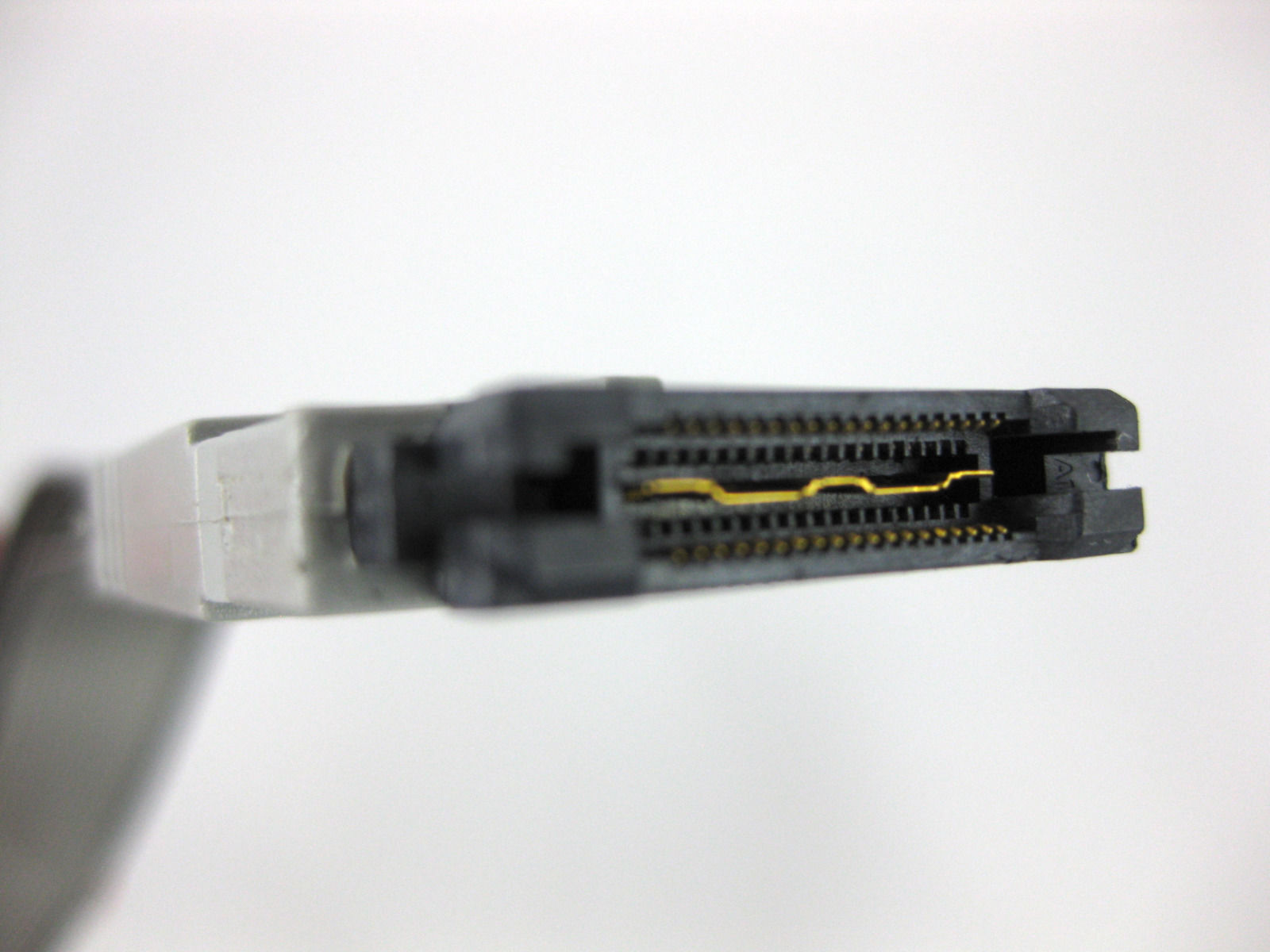 Agilent Keysight E5339A Mictor Probe-Low Voltage, with 40-pin Cable Connectors Agilent Keysight E5339A Mictor Probe-Low Voltage, with 40-pin Cable Connectors